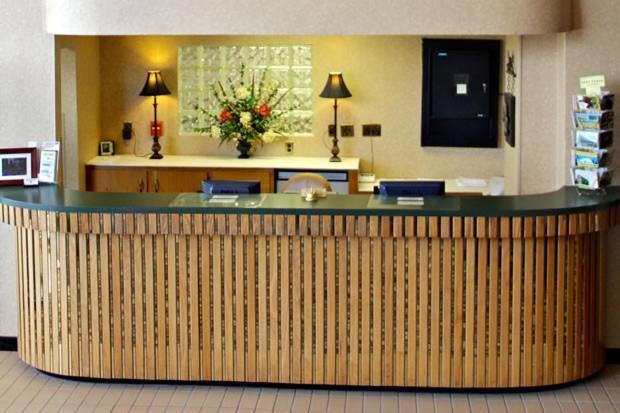 Gold Vault Inn Radcliff Екстериор снимка