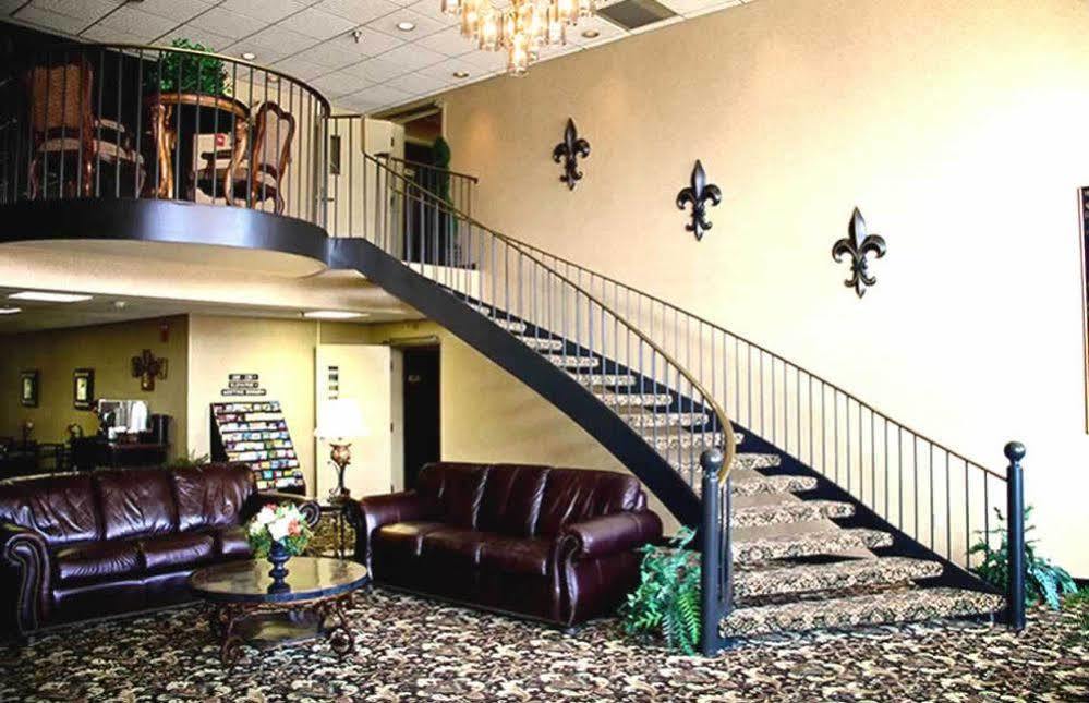Gold Vault Inn Radcliff Екстериор снимка